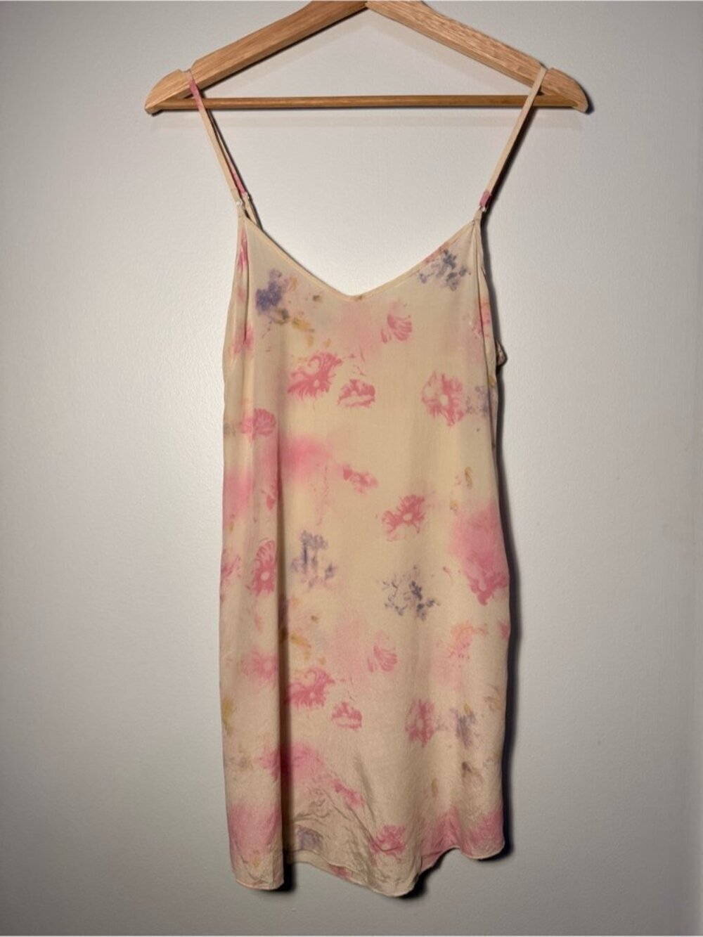 Aritzia Silk Slip Dress with Pink & Lavender Floral size XS - Picture 3 of 8